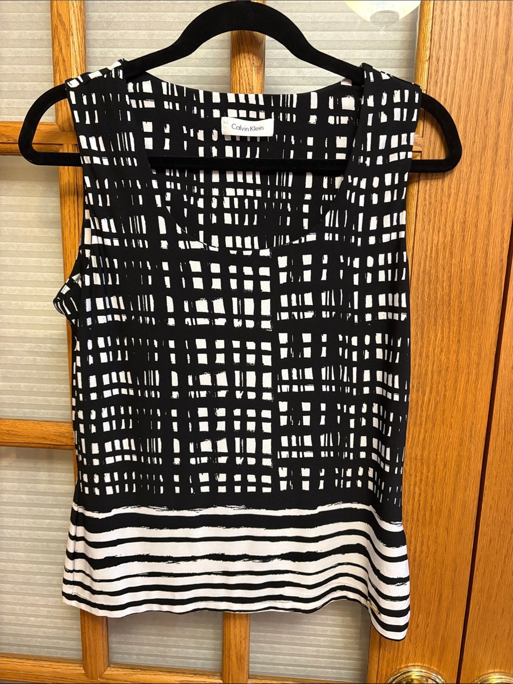Calvin Klein Graphic Sleeveless Top